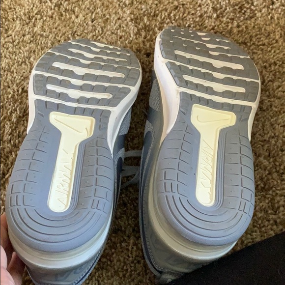 Nike Airmax - Picture 3 of 3